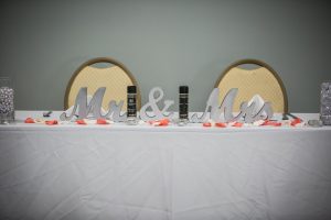 mr and mrs table cotton sail