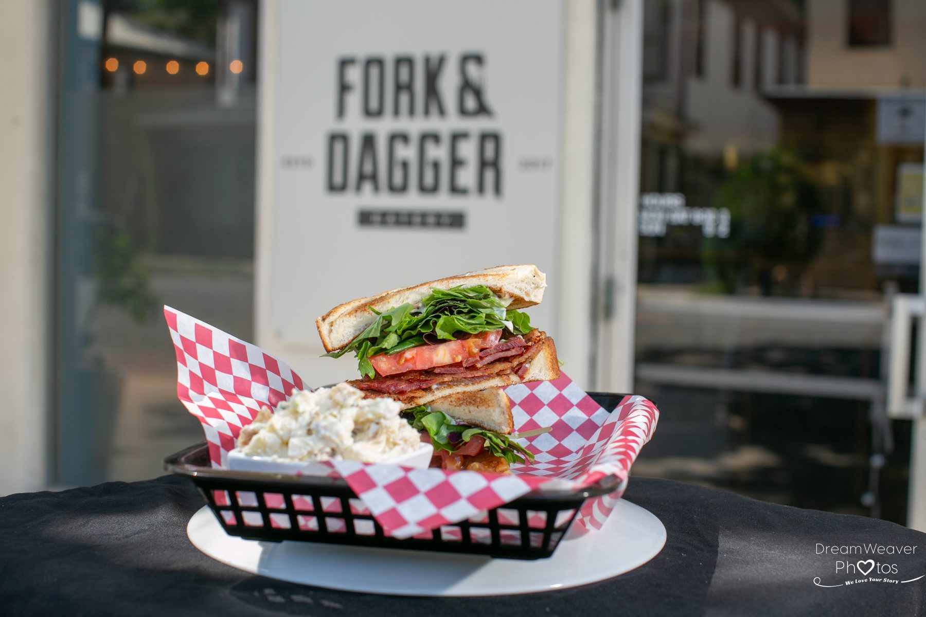 Fork and dagger and Bobbies for What to do In Savannah Savannah food