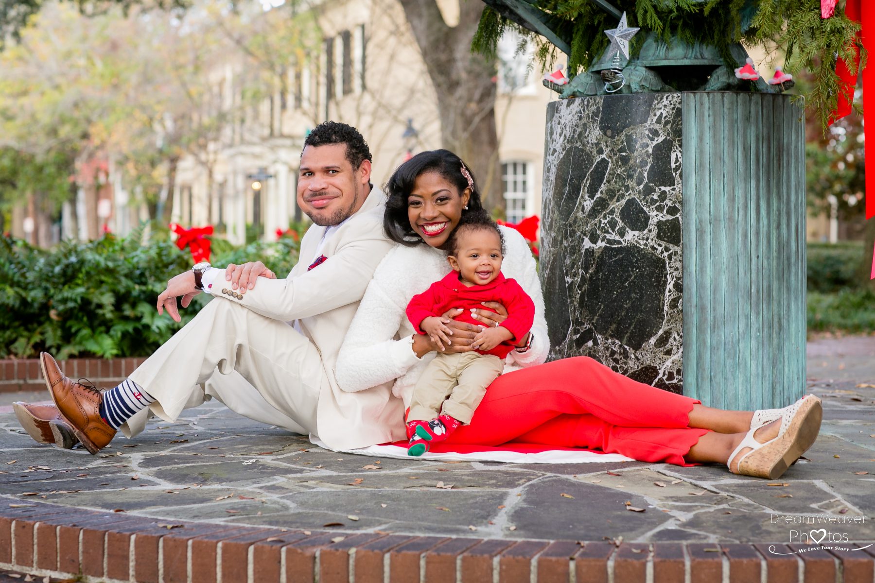 Maynard Family - baby makes 3 Family photos at Troupe Square - Dream ...