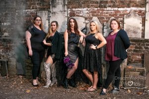 girls trip savannah cemetery