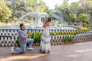 surprise proposal photographer savannah ga photos forsyth park 